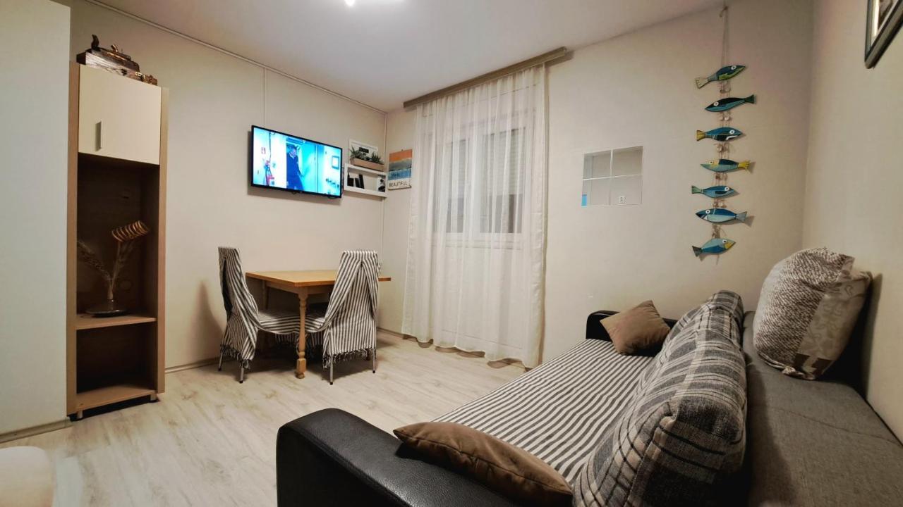 Apartments Zara- Zd Екстериор снимка