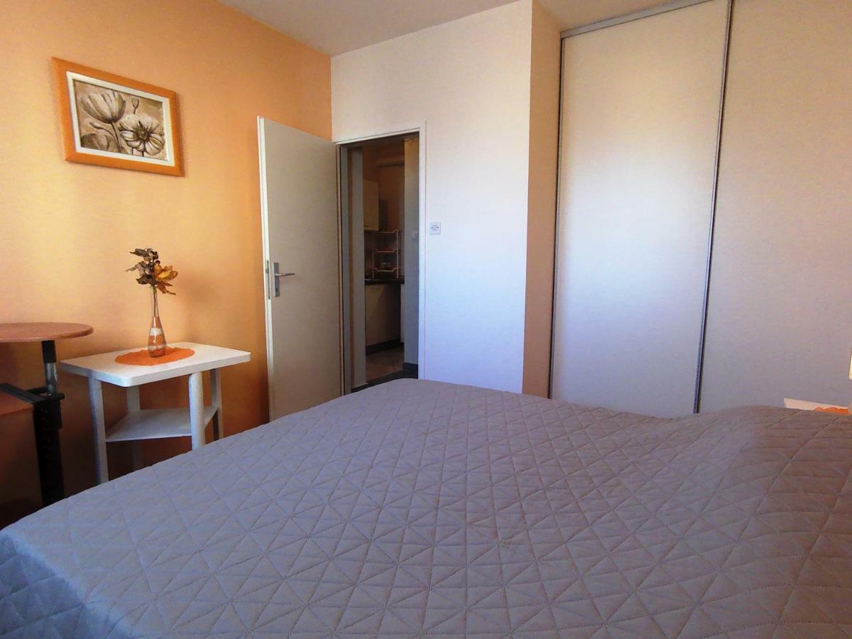Apartments Zara- Zd Екстериор снимка