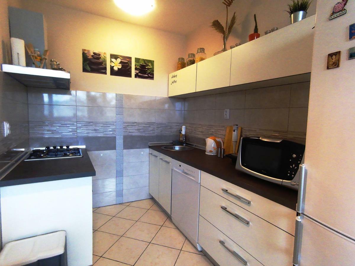 Apartments Zara- Zd Екстериор снимка